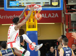 basket Openjobmetis Varese - Fiat Torino 89-92