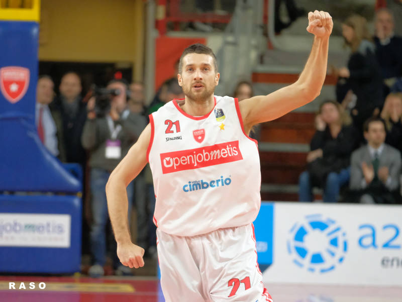 Openjobmetis Varese - EA7 Milano 76-72