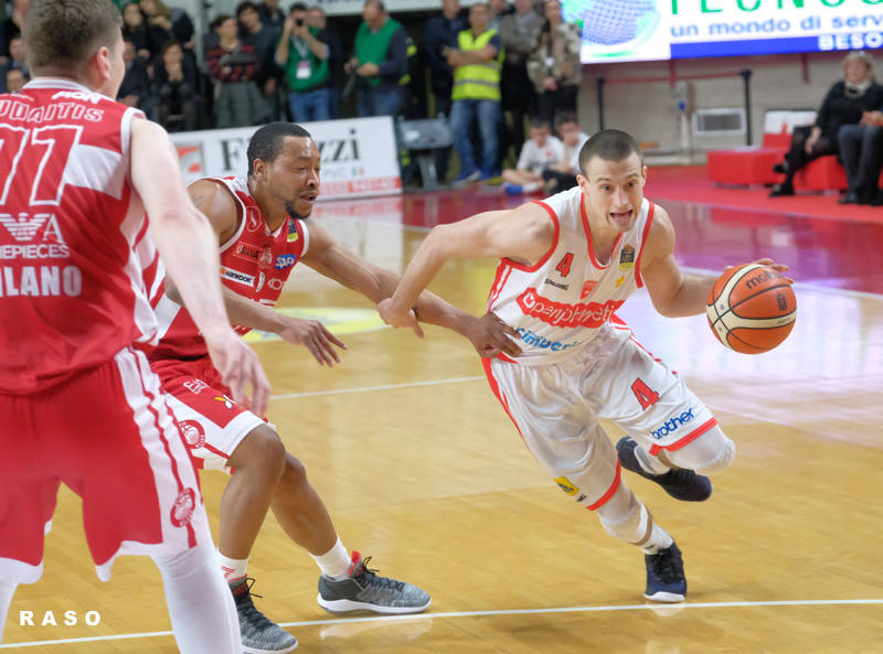Openjobmetis Varese - EA7 Milano 76-72