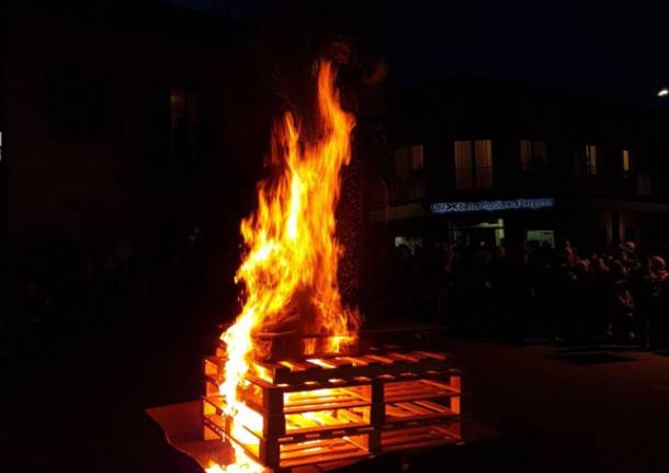 Il falò di Mercallo