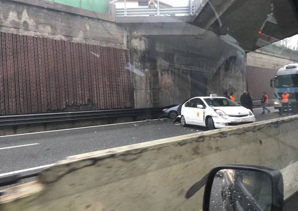 Incidente in A8, tra Busto Arsizio e Castellanza