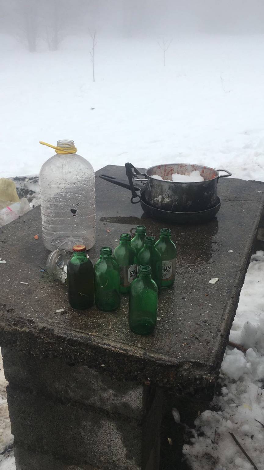 vandali alla casa nel bosco di orino