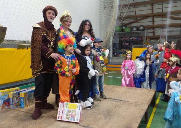 Carnevale debutto indoor: mascherine al Palaexbo