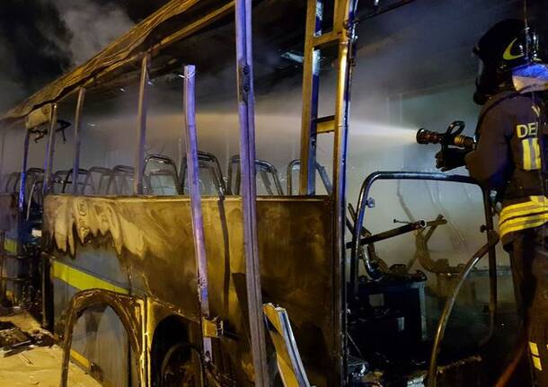 Incendio pullman Busto Garolfo (13febbraio)