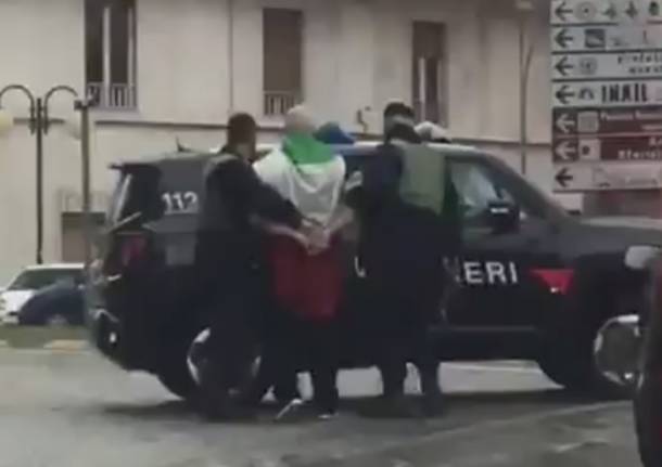 attentatore macerata