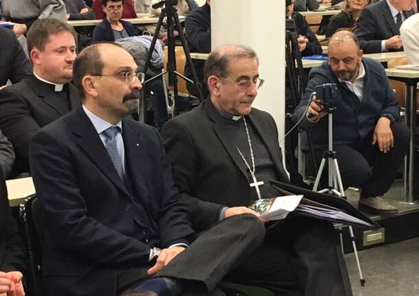 Monsignor Delpini alla Liuc di Castellanza