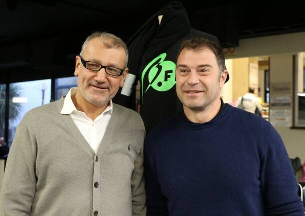 Antonio Rossi in visita a Legnanonews e al nuoto locale