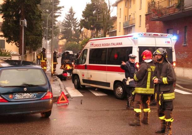 Ribaltamento in via C.Menotti (6 febbraio)