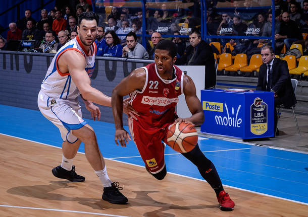 Pallacanestro Cantù - Pallacanestro Varese 85-89