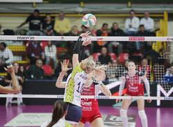 Uyba travolge il Bisonte di Firenze