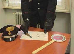 carabinieri coltello marijuana