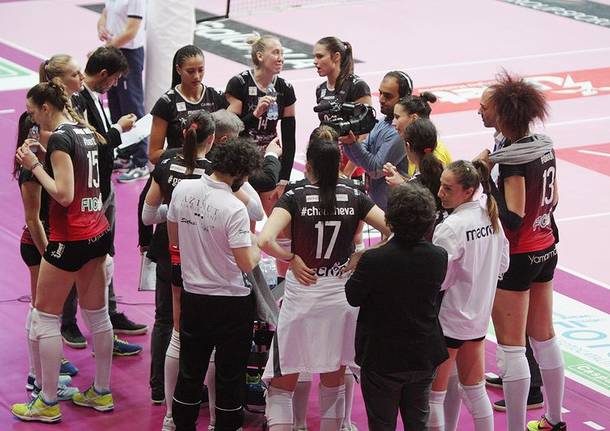 Uyba Busto A. - Team Saugella Monza 1-3