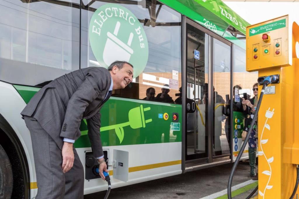 A Milano arrivano i bus elettrici