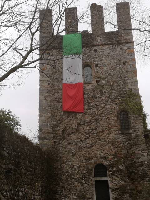 La Rocca a festa per la televisione