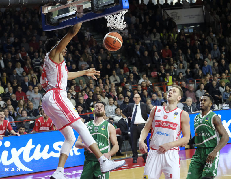 Openjobmetis Varese - Sidigas Avellino 82-75