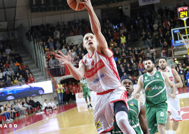 Openjobmetis Varese - Sidigas Avellino 82-75