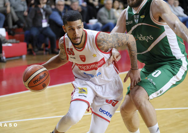 Openjobmetis Varese - Sidigas Avellino 82-75