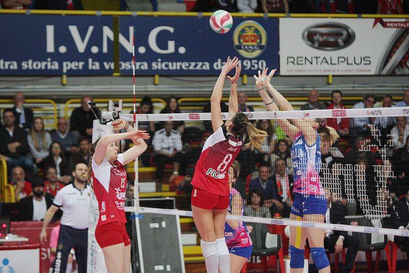 Gara3 - Uyba Busto Arsizio-Saugella Team Monza 3-0