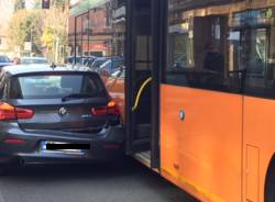 L\'incidente con l\'autobus in via Caracciolo