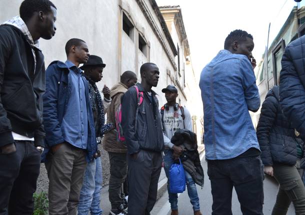 La chiusura del centro di accoglienza di via dei Mille