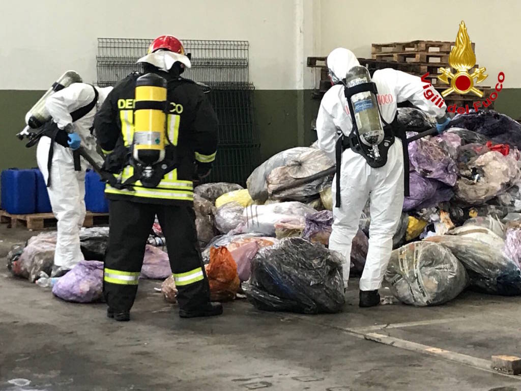Lonate Pozzolo - L'intervento dei Vigili del Fuoco alla Sap