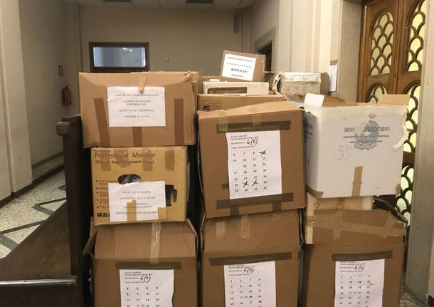 schede elettorali al tribunale di varese 22 marzo