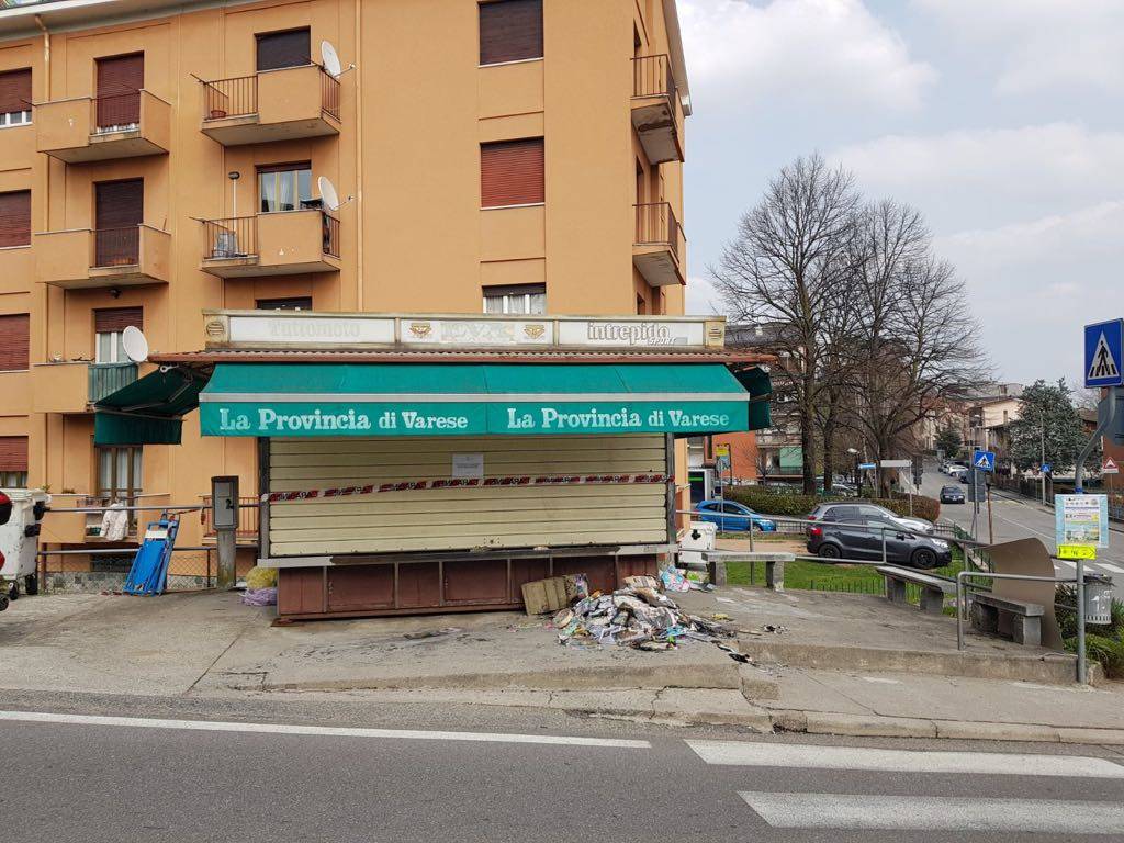 A fuoco l\'edicola di Avigno