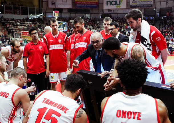 basket pallacanestro varese openjobmetis grissin bon reggio emilia