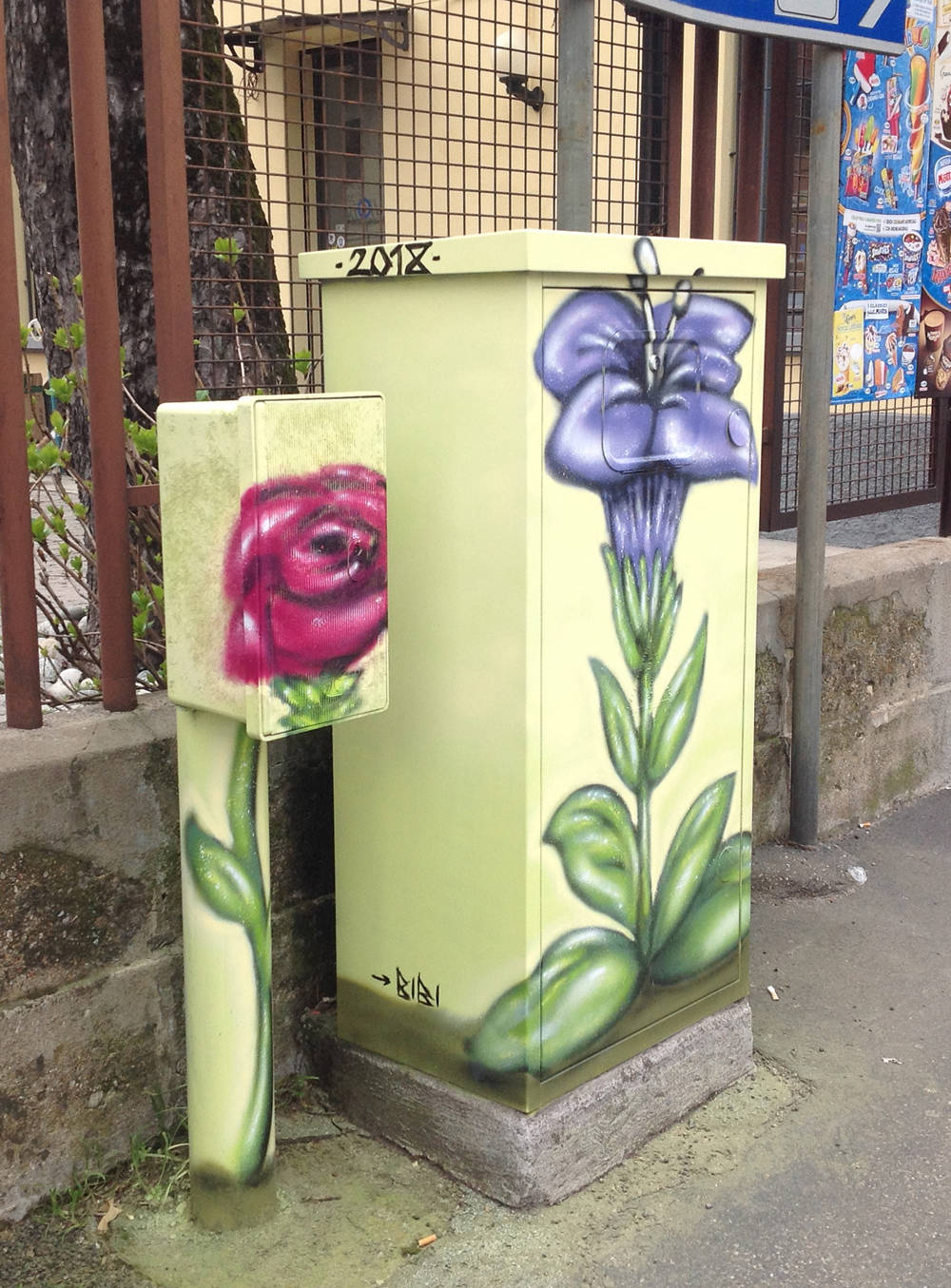 Le cabine semaforiche dipinte a Varese