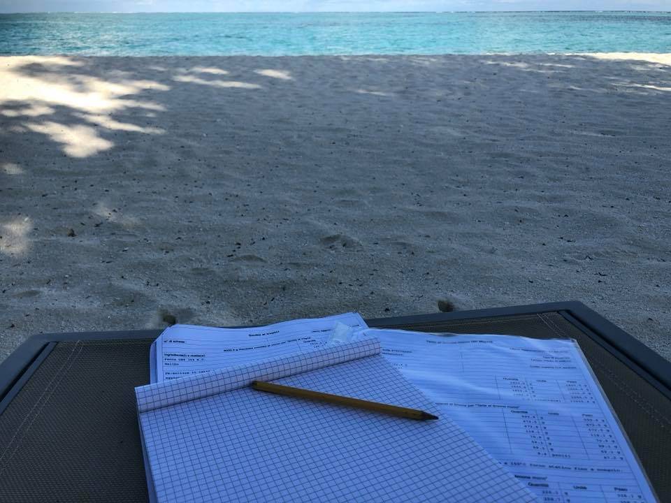 Due varesini alle Maldive per rendere golosi i paradisi del turismo