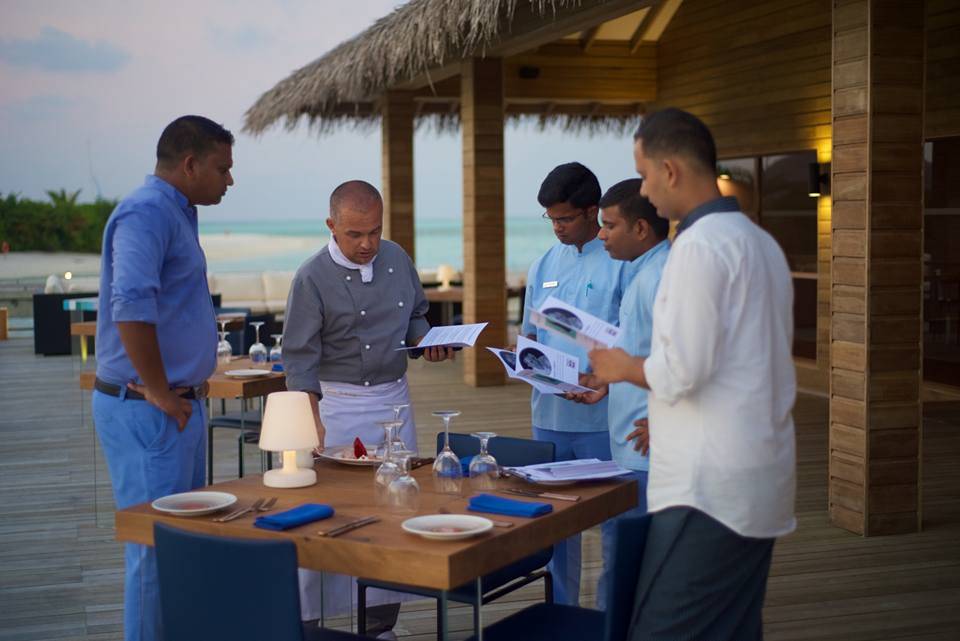 Due varesini alle Maldive per rendere golosi i paradisi del turismo