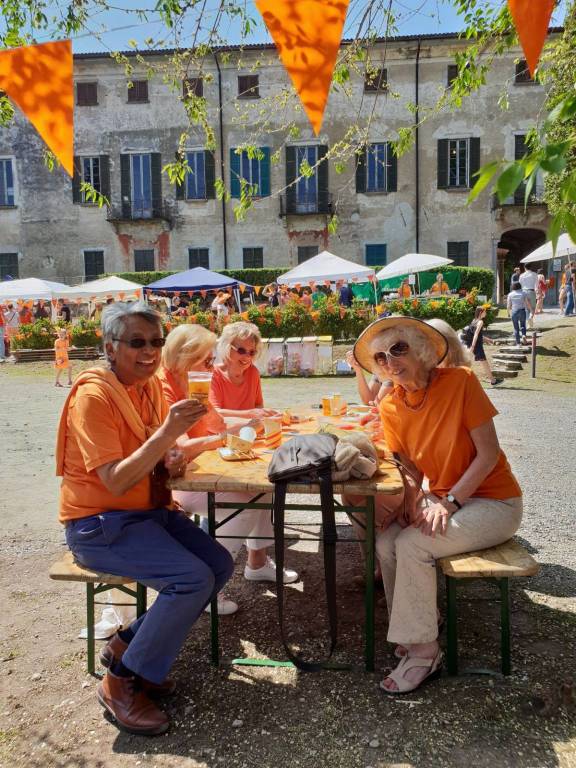 Gli olandesi fanno festa ad Azzate