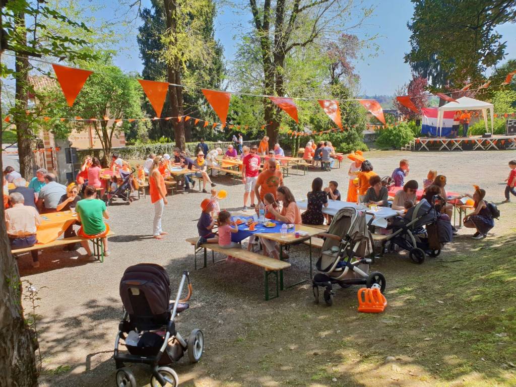 Gli olandesi fanno festa ad Azzate