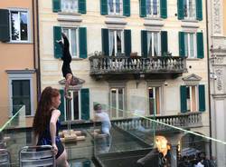 Arte dei corpi tra le esibizioni di chiusura della Glass Emotion bridge