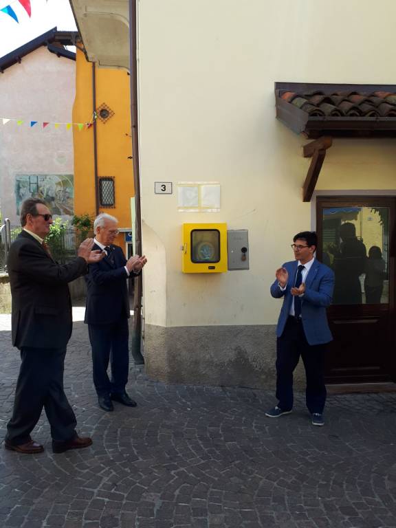 Nuovo parco e defibrillatore