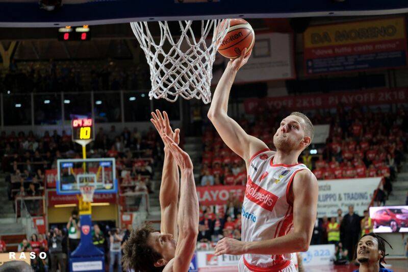 Openjobmetis Varese - Germani Brescia 64-69