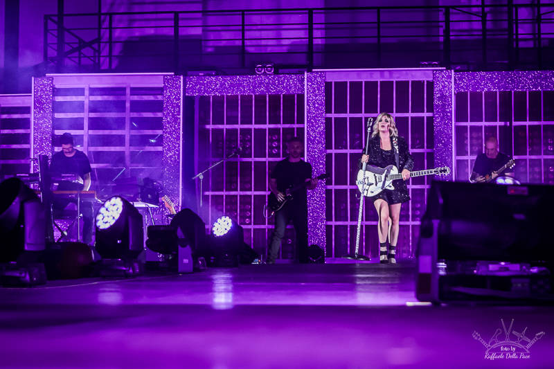 Emma in concerto al Mediolanum Forum 