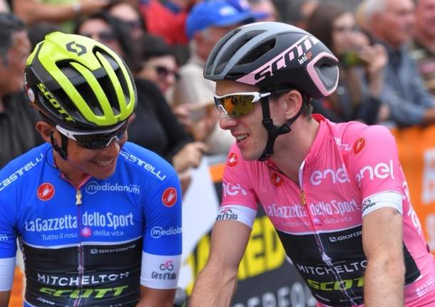 esteban chaves simon yates ciclismo giro 2018