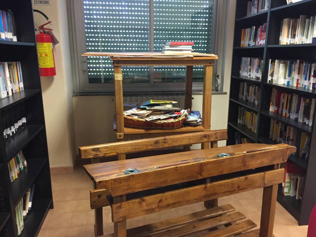 La Biblioteca "Bruna Brambilla" alla scuola Anna Frank