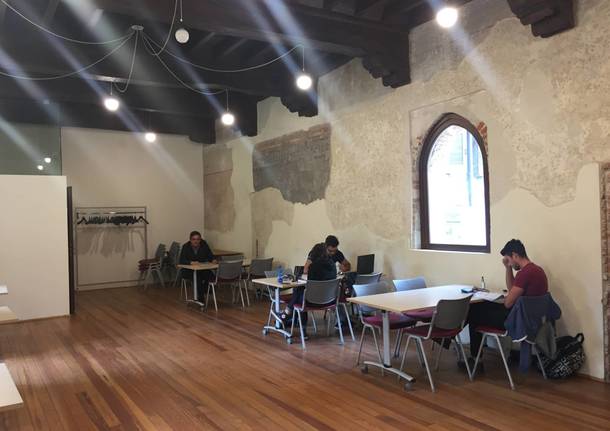 La biblioteca comunale di Besozzo 