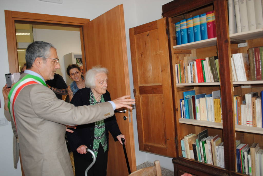 La centenaria inaugura il museo