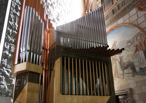 organo mascioni chiesa sacro cuore busto arsizio