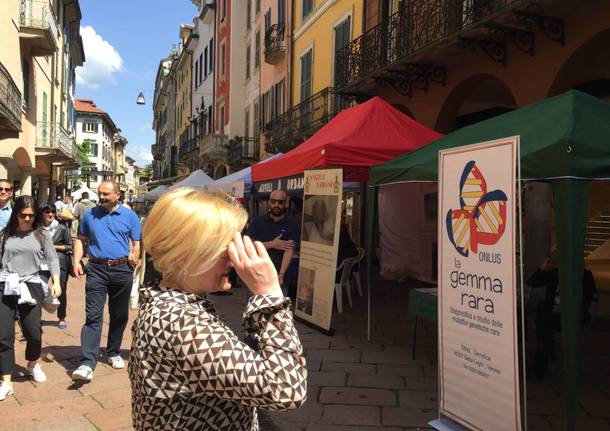 VareseSolidale: i banchetti in corso Matteotti