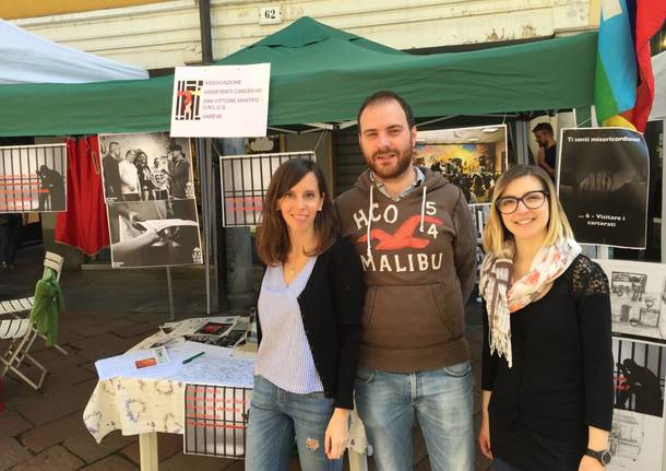 VareseSolidale: i banchetti in corso Matteotti