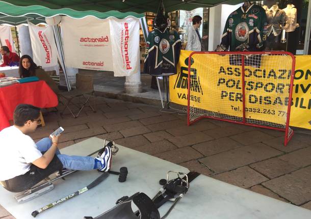 VareseSolidale: i banchetti in corso Matteotti