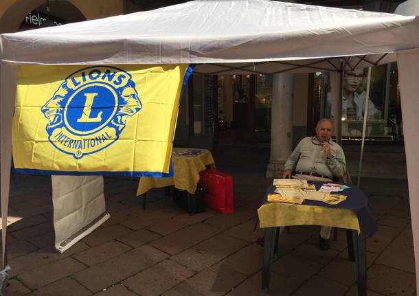 VareseSolidale: i banchetti in corso Matteotti