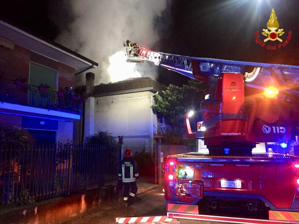 Venegono Inferiore - Incendio abitazione