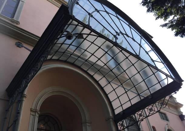 Villa Andrea, ultime ore “aperte” prima del matrimonio dell’anno