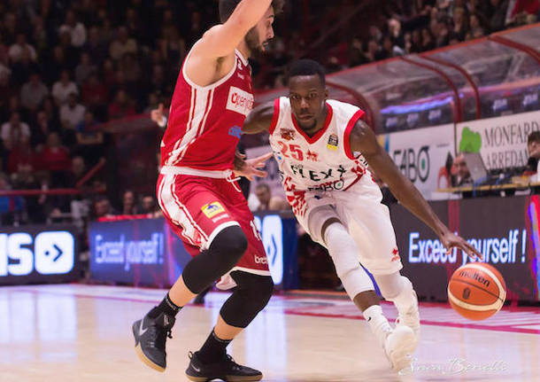 basket ronald moore openjobmetis varese