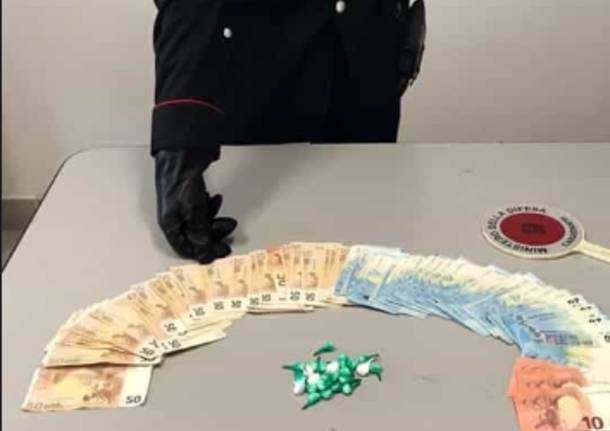 carabinieri droga cocaina soldi